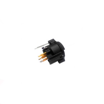 Conector XLR 4 PIN (18075)